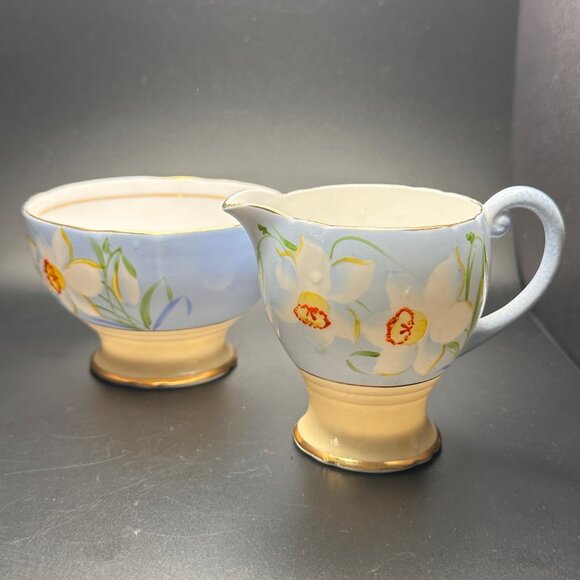 Vintage Royal Standard Bone China Creamer & Sugar Bowl Set With Floral Pattern - Picture 4 of 13